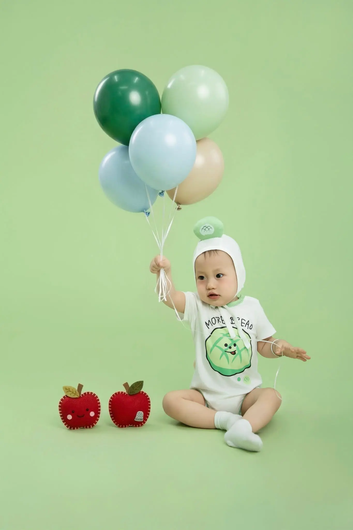 Bối cảnh quả táo xanh cho trẻ