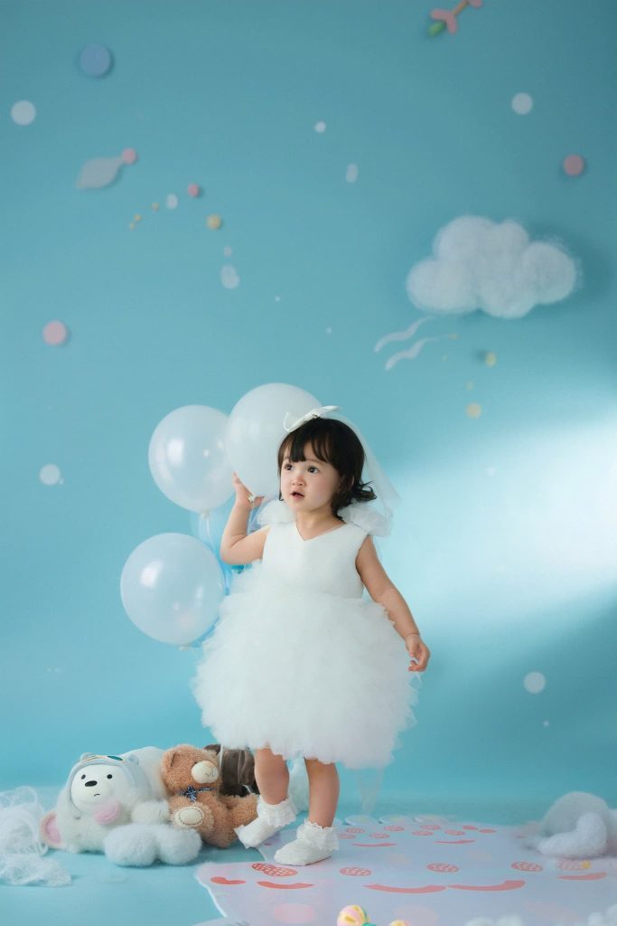 Ảnh 1 trong album Baby Blue Wonderland – Album cổ tích mây bông tại Moomi Studio