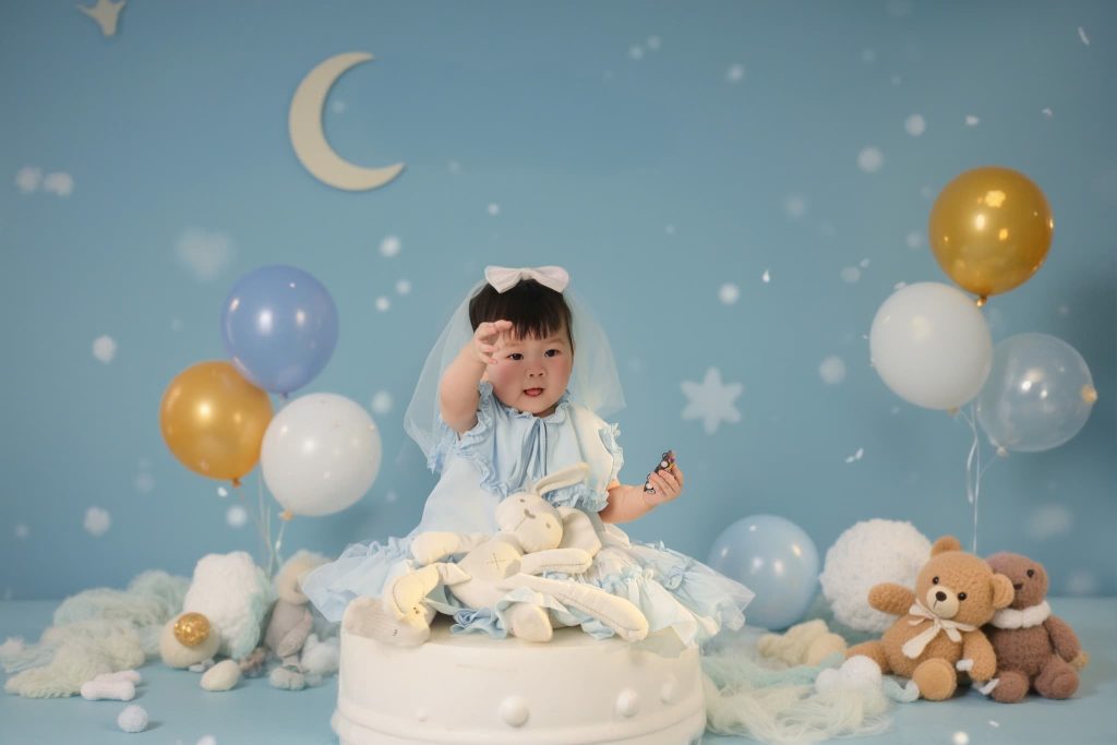 Ảnh 9 trong album Baby Blue Wonderland – Album cổ tích mây bông tại Moomi Studio